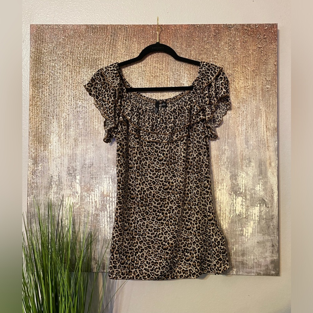 Essentials by Milano Leopard Blouse